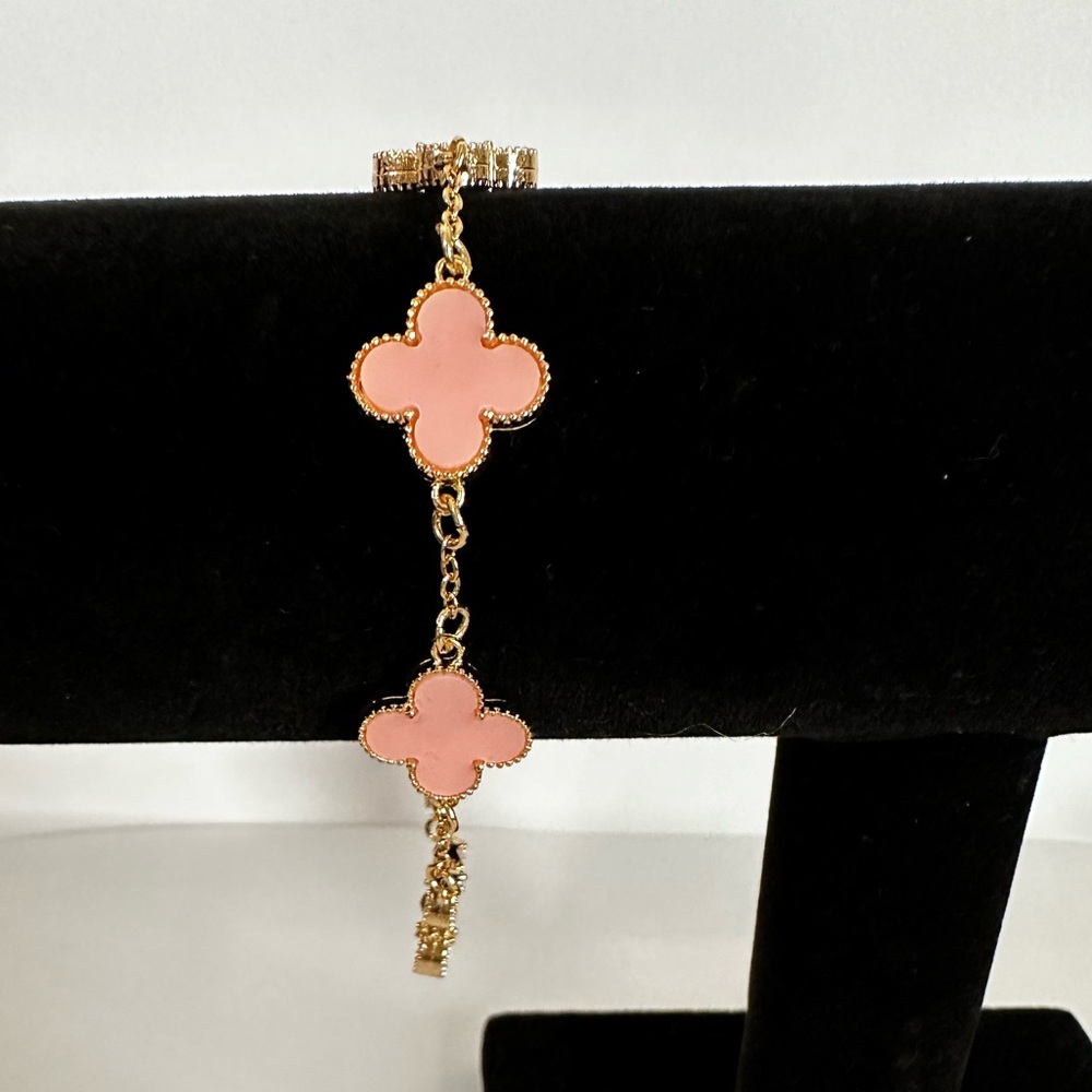 New Pink Clover Gold Chain Bracelet